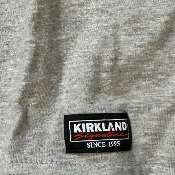 Kirkland Signature T Shirt - Picture 3 of 3